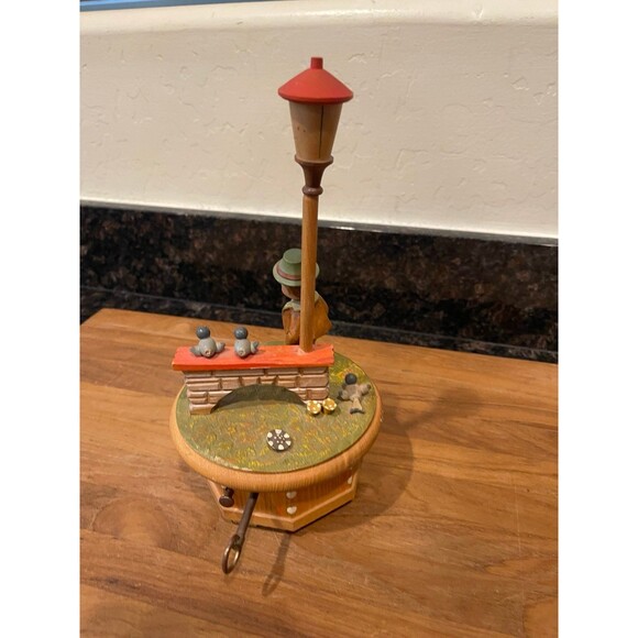 Thorens Third Man Theme Carved Wood Music Box - Picture 4 of 5